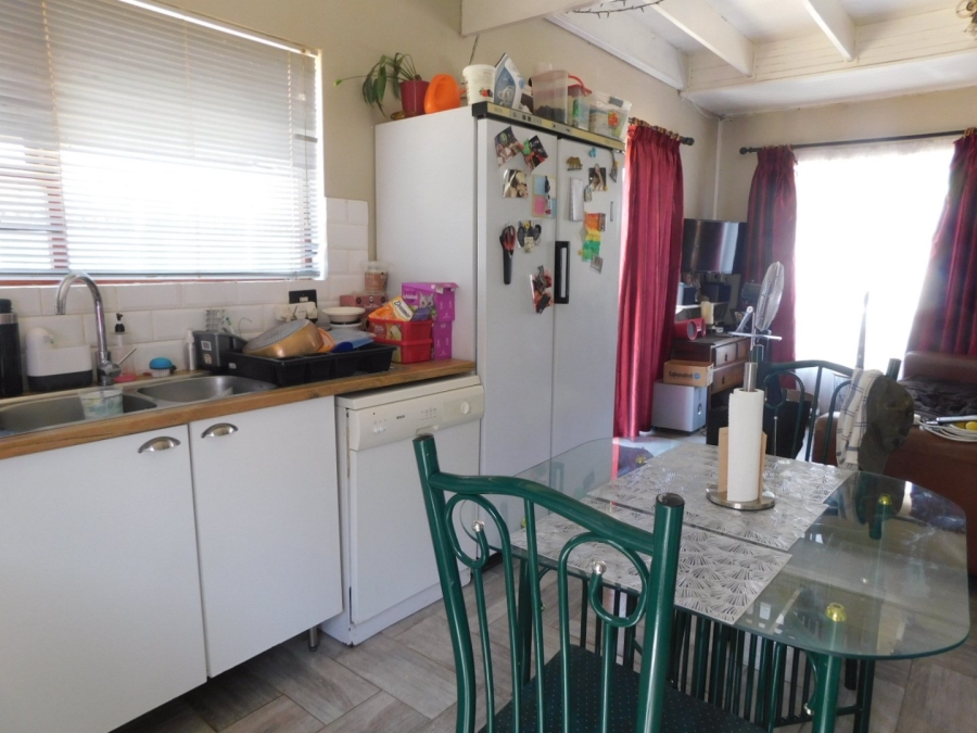 To Let 3 Bedroom Property for Rent in Gordons Bay Central Western Cape